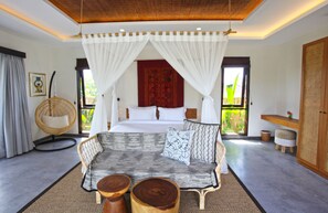 Villa familiar | 7 dormitorios, caja fuerte, mobiliario individual y escritorio