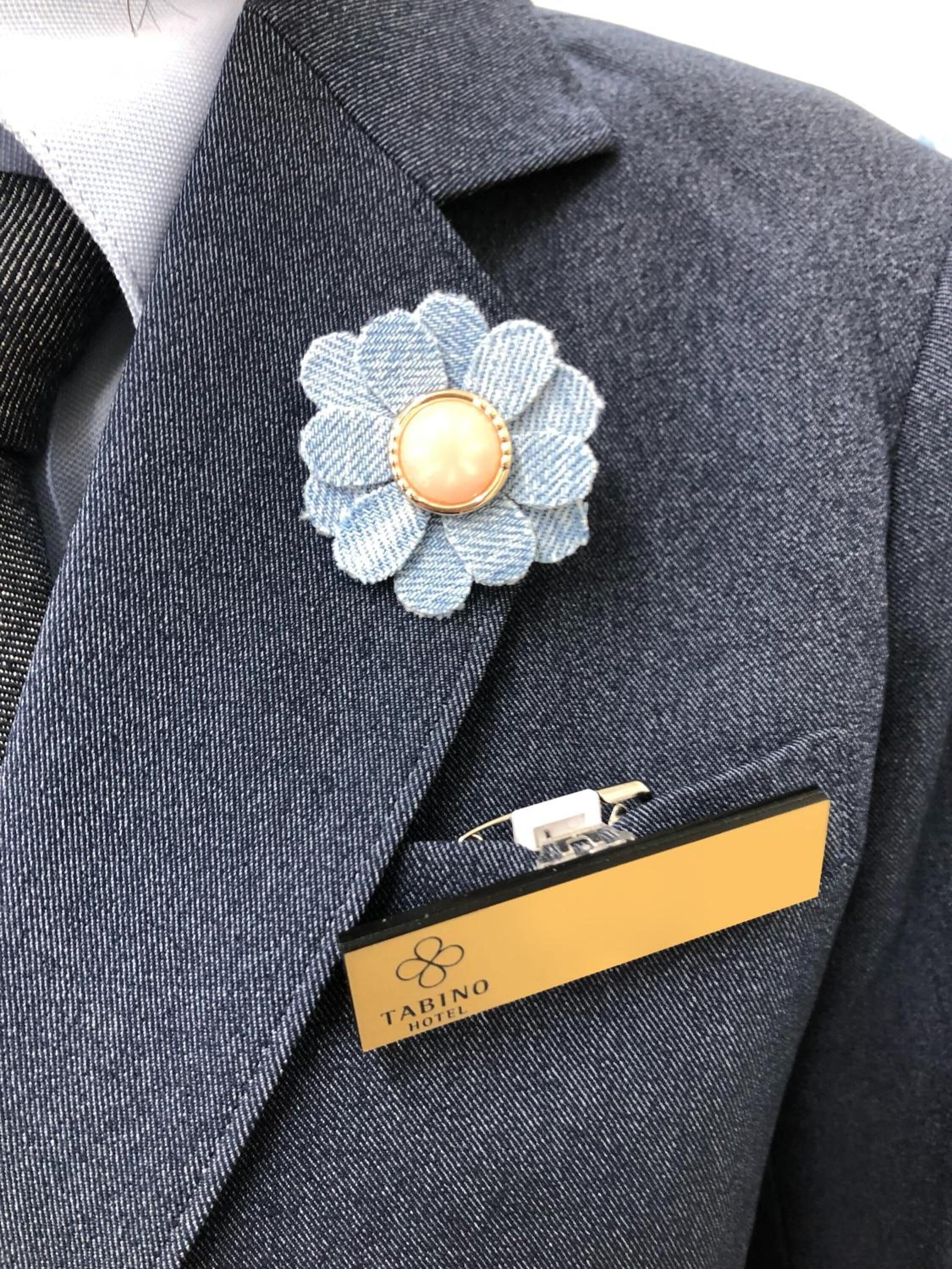 1 bedroom, down duvets, desk, laptop workspace