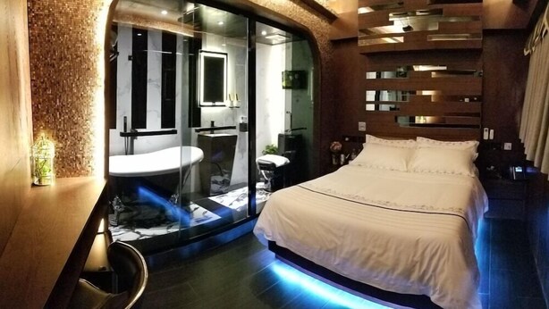 Unclassified image, 1 of 82, button - Star Hotel (Kowloon)