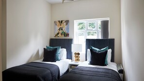 2 soverom, strykejern/-brett og wi-fi (inkludert)