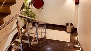 Staircase - Hotel Satyadeep Inn (Gorakhpur)