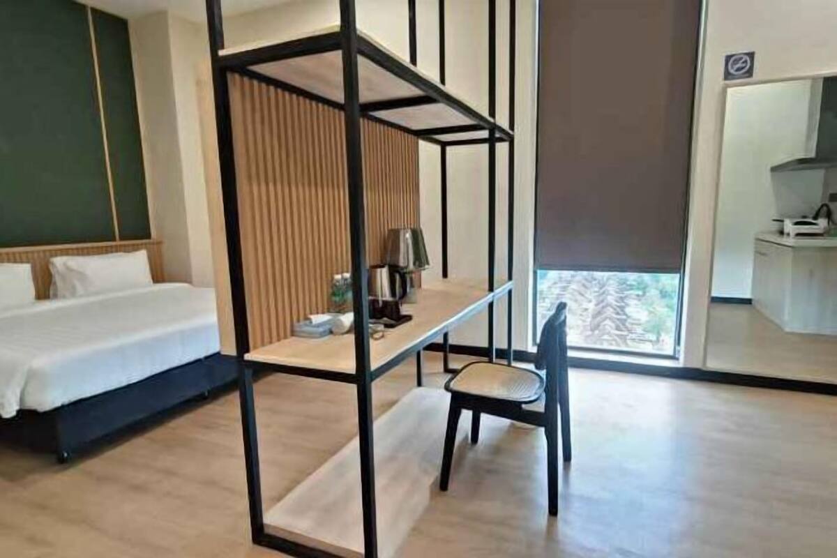 Desk, iron/ironing board, free WiFi, bed sheets