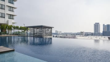 Piscine extérieure