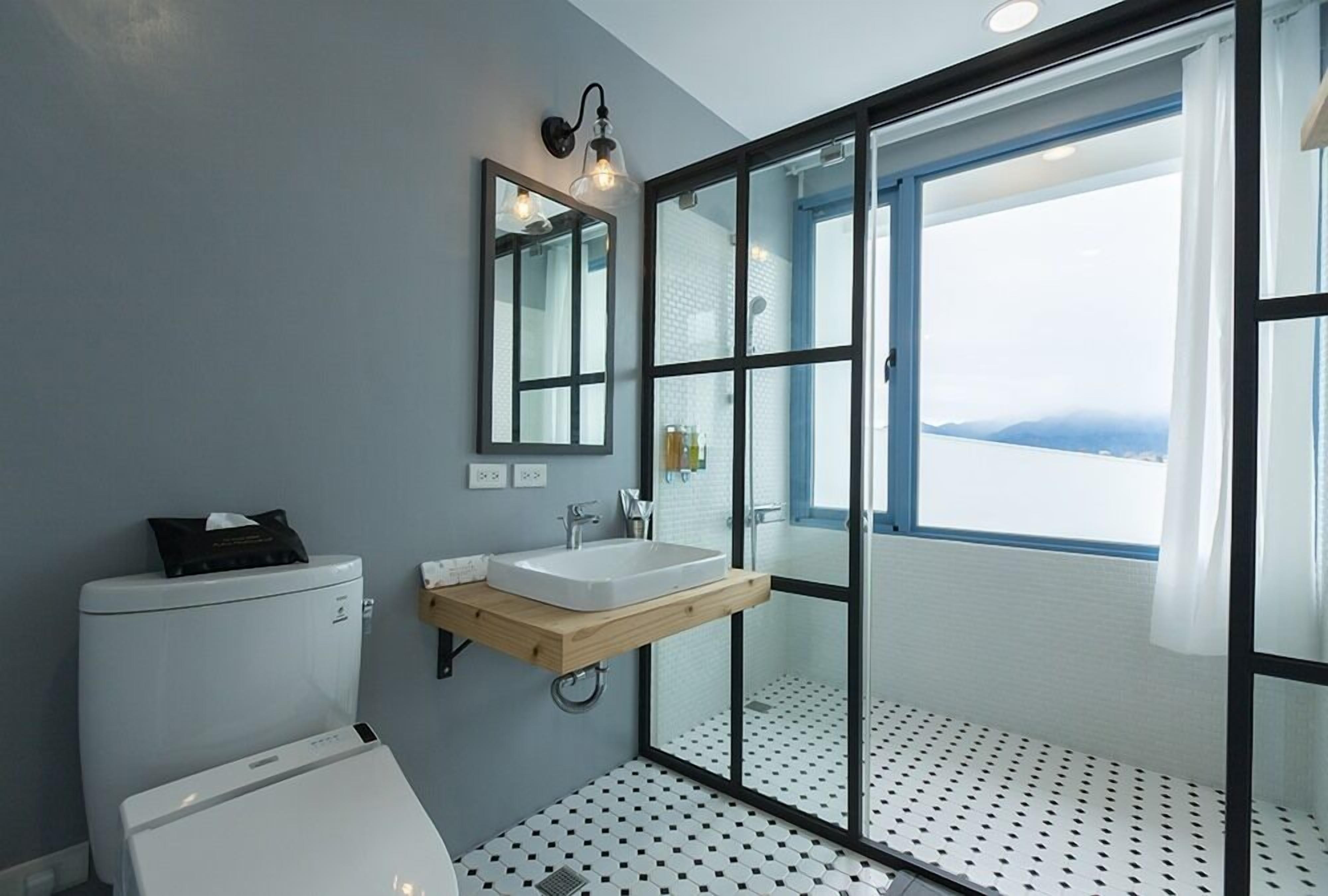 Honeymoon Double Room, Ocean View | Bathroom
