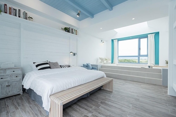 Individually furnished, blackout curtains, soundproofing, free WiFi