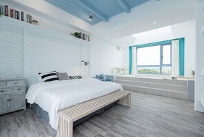 Habitació doble nupcial, vistes a l'oceà | Mobiliari individual, cortines opaques, wifi gratuïta i roba de llit 