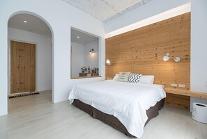 Habitació doble de luxe | Mobiliari individual, cortines opaques, wifi gratuïta i roba de llit 