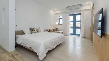 Chambre Quadruple Familiale | Ameublement personnalisé, rideaux occultants, chambres insonorisées