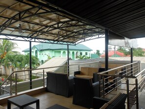 Terrace/patio - Hotel 45 (Calabar)