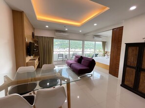 City Apartment, 2 Bedrooms | In-room dining - Patong Tower by Lofty (Patong)