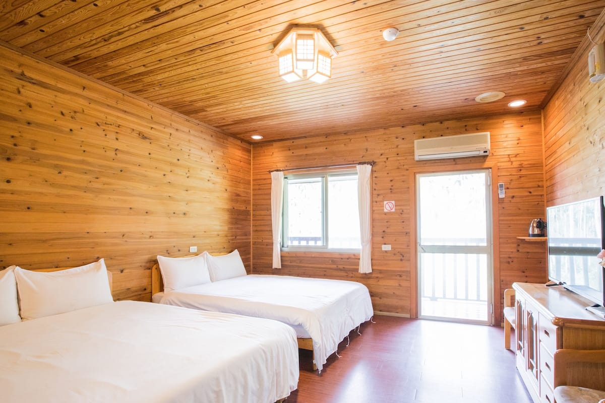 Classic Quadruple Room | Premium bedding, desk, blackout curtains, soundproofing
