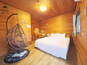 Classic Double Room | Premium bedding, desk, blackout curtains, soundproofing - Tian Xiu Mountain Village (Gukeng)