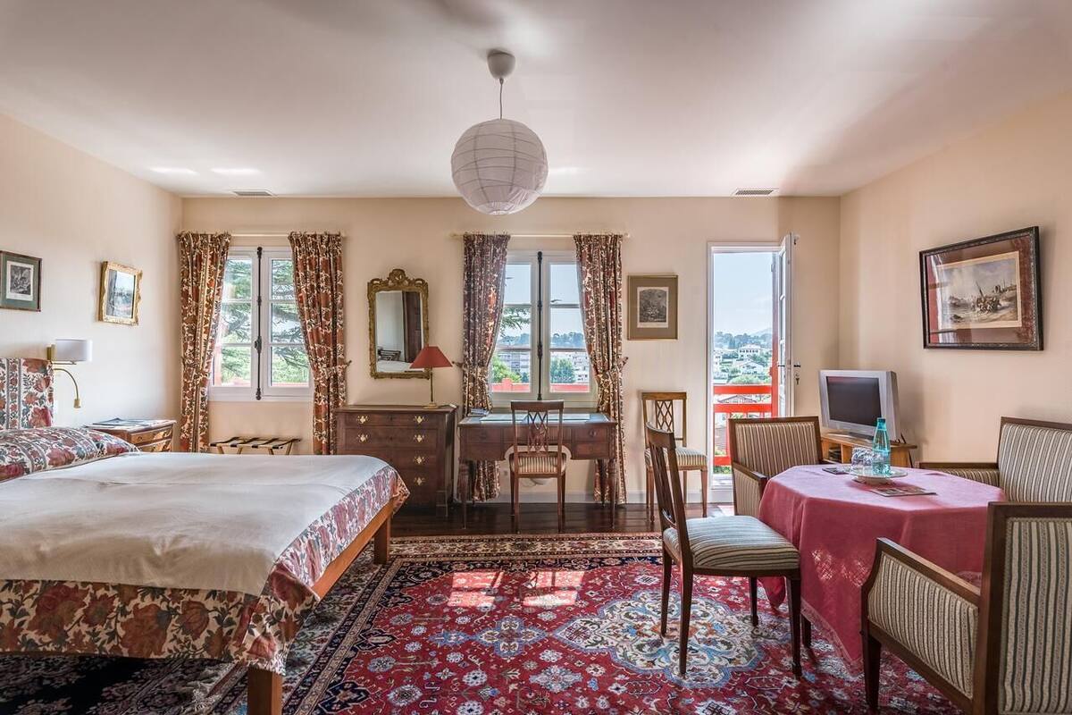 Double Room (Garden) | Blackout drapes, WiFi (free), bed sheets