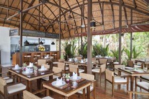 Restaurant - Kata Ocean View Condominium by Lofty (Karon)