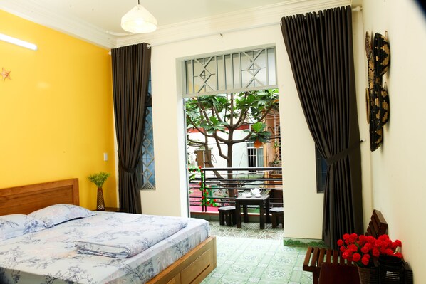 Double Room, Balcony | Desk, iron/ironing board, free WiFi - PT House (Ho Chi Minh City)