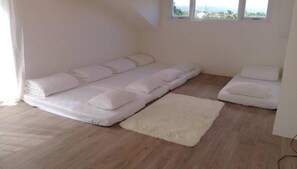 Habitación cuádruple Confort (Japanese) | Sistema de insonorización, wifi gratis, ropa de cama