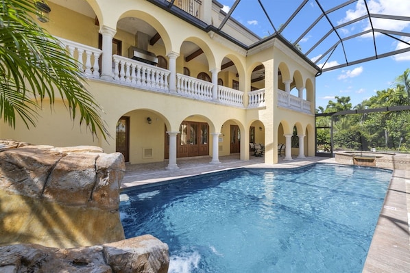 A heated pool - 150 yards to the beach. Waterfall resort style pool, private theater and more (Captiva)