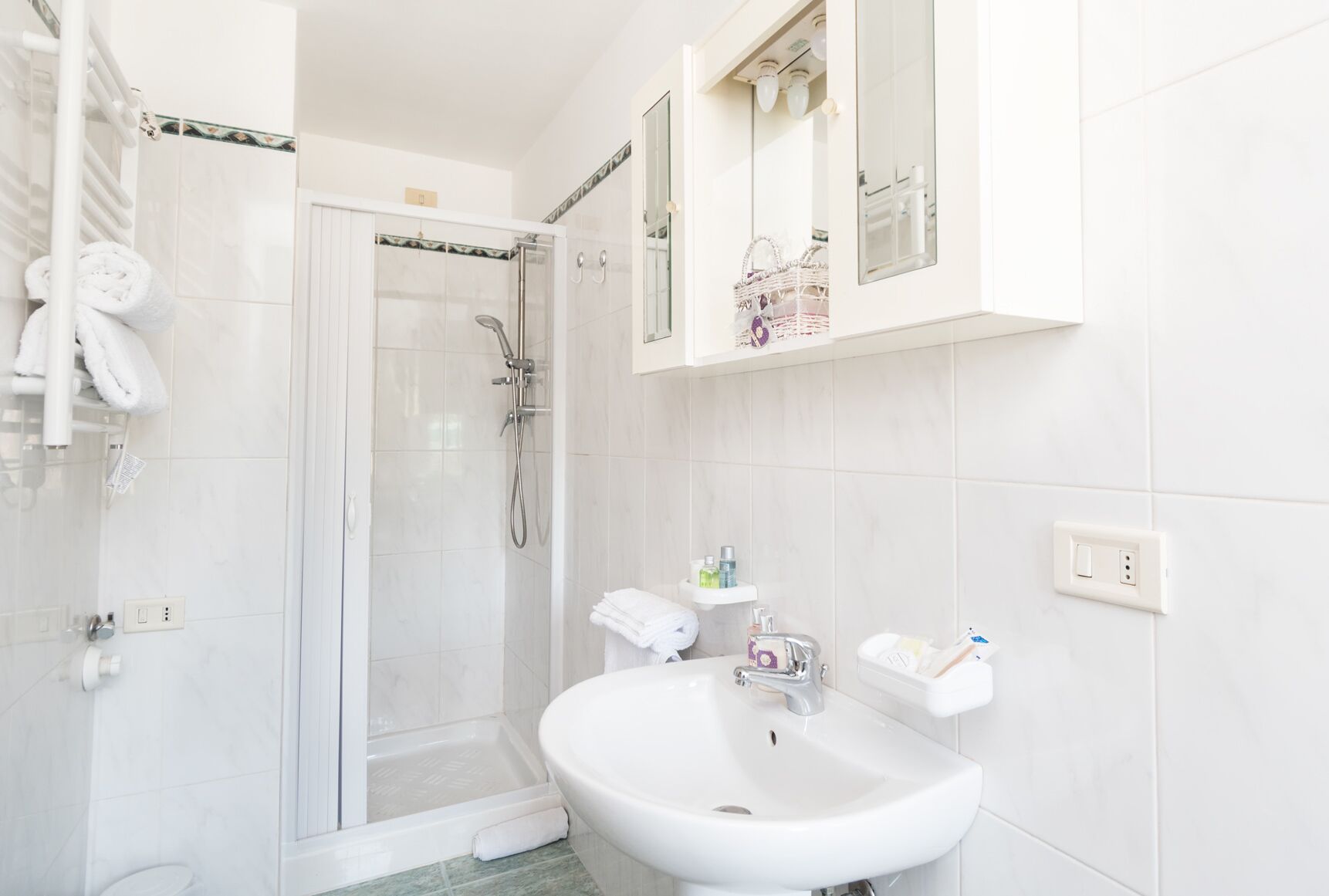 Bastia Umbra apartment, 800 m from Umbriafiere with kitchen and pool