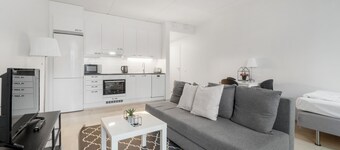 Kotimaailma Helsinki Keltasafiirinpolku 3