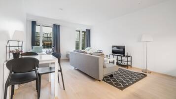 Studio | In-room dining