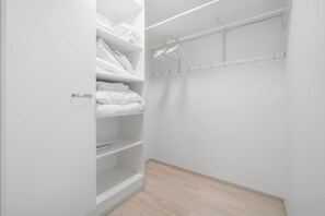 Studio - Kotimaailma Helsinki Keltasafiirinpolku 3 (Vantaa)