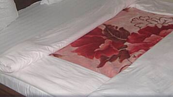 Free WiFi, bed sheets