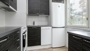 Studio, Balcony | Private kitchen | Coffee/tea maker, full-size fridge, microwave, oven