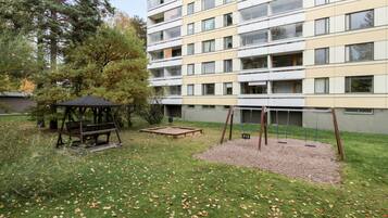 Zona de juegos infantil al aire libre