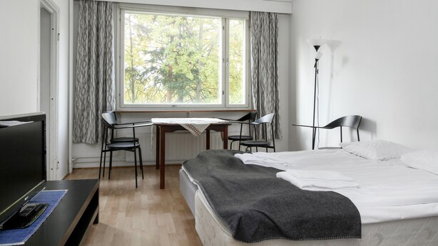 Studio, Balcony | Living area | TV