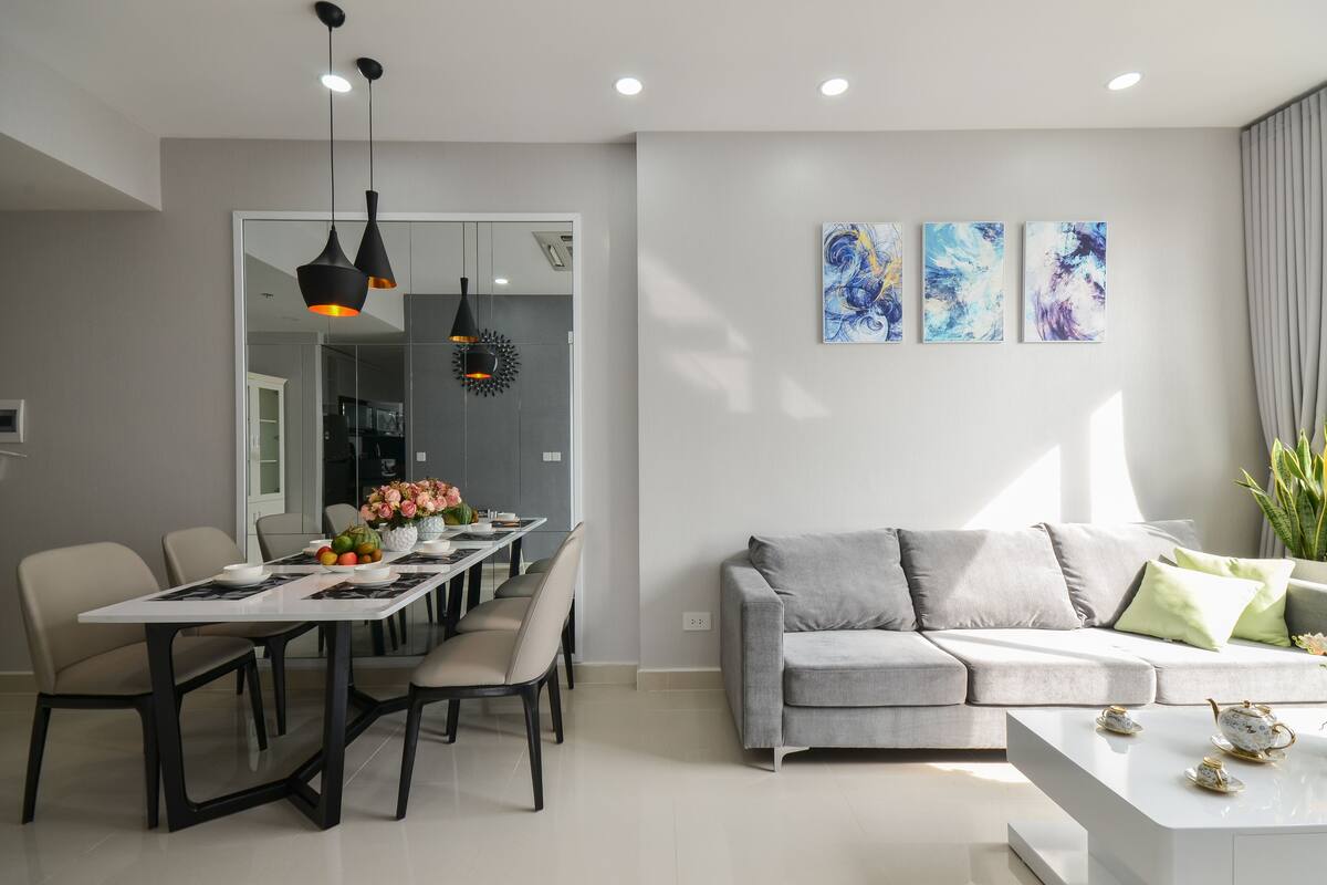 Apartment, Stadtblick | Wohnbereich | Flachbildfernseher