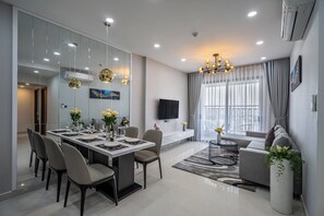 Living area - The Art - PIE Home Tresor & SaiGon Royal (Ho Chi Minh City)