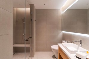 Shower, hair dryer, bathrobes, slippers - Hyatt Place Changchun Jingyue (Changchun)