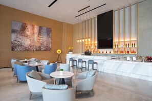 Bar (on property) - Hyatt Place Changchun Jingyue (Changchun)