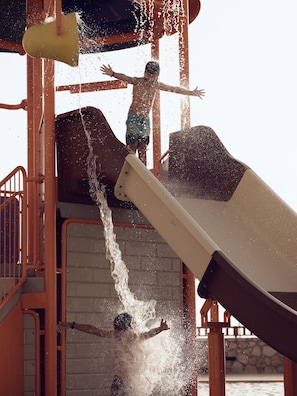 Indoor pool, seasonal outdoor pool, free pool cabanas, pool umbrellas