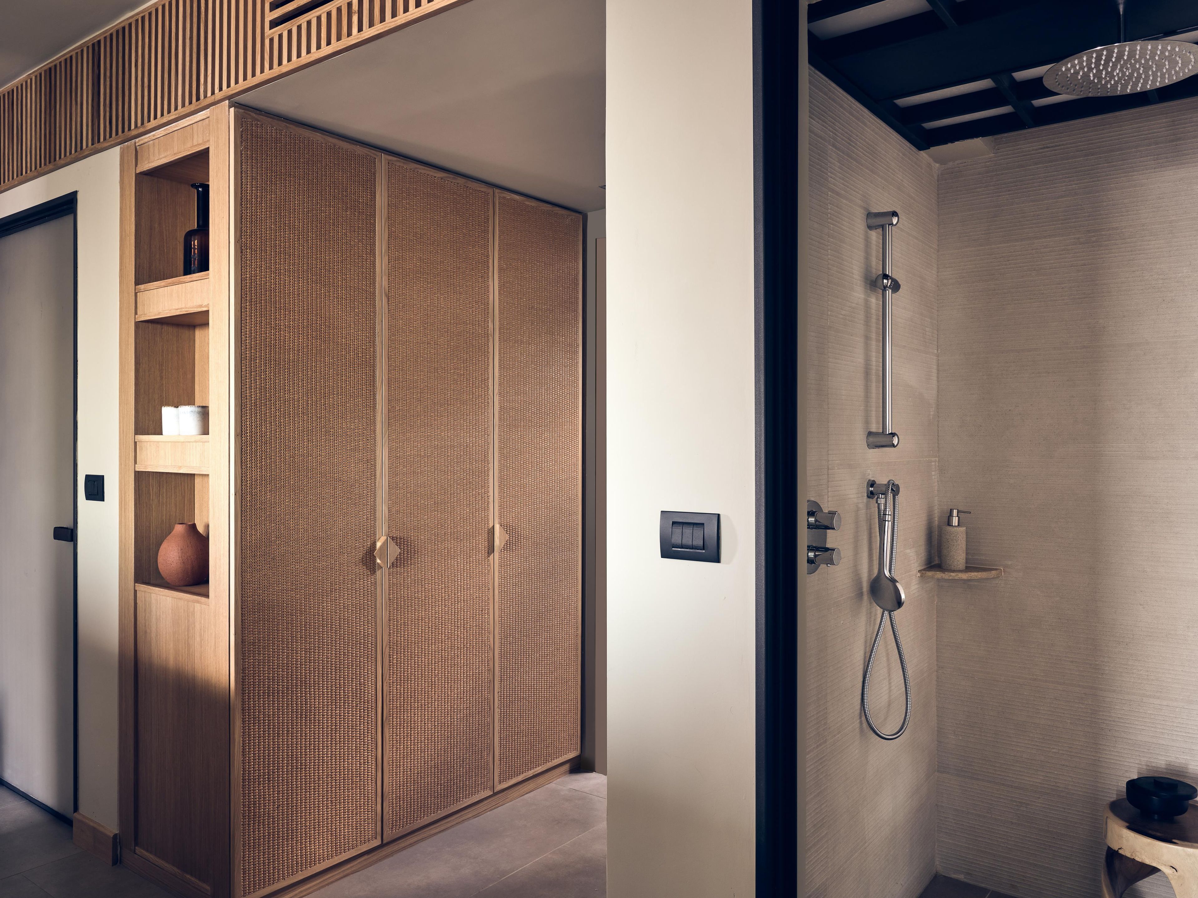 Bathroom shower