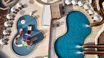 Piscine couverte, piscine extérieure (ouverte en saison)