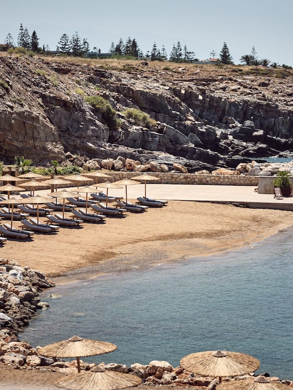 Private beach, sun-loungers, beach umbrellas, beach towels