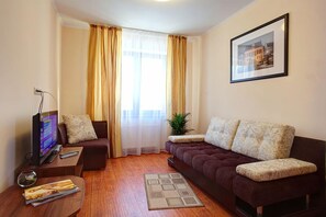 Apartment, 1 Bedroom | Living room | Flat-screen TV - Guest house Bremen (Moscow)