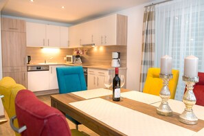 Superior Apartment | In-room dining