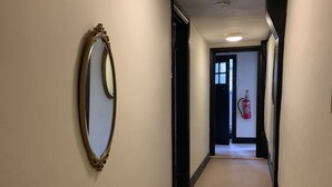 Unclassified image, 5 of 29, button - Captain's Flat (Pershore)