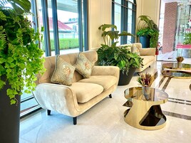 Sala de estar en el lobby