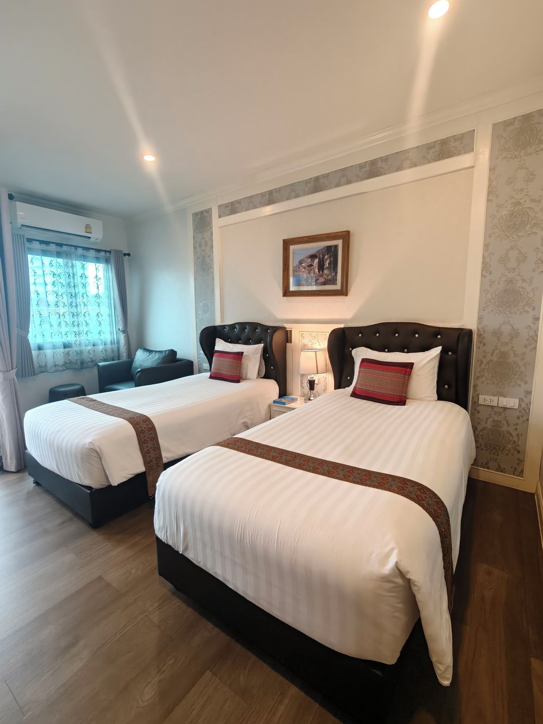 Superior Twin Room | Hypo-allergenic bedding, in-room safe, individually decorated