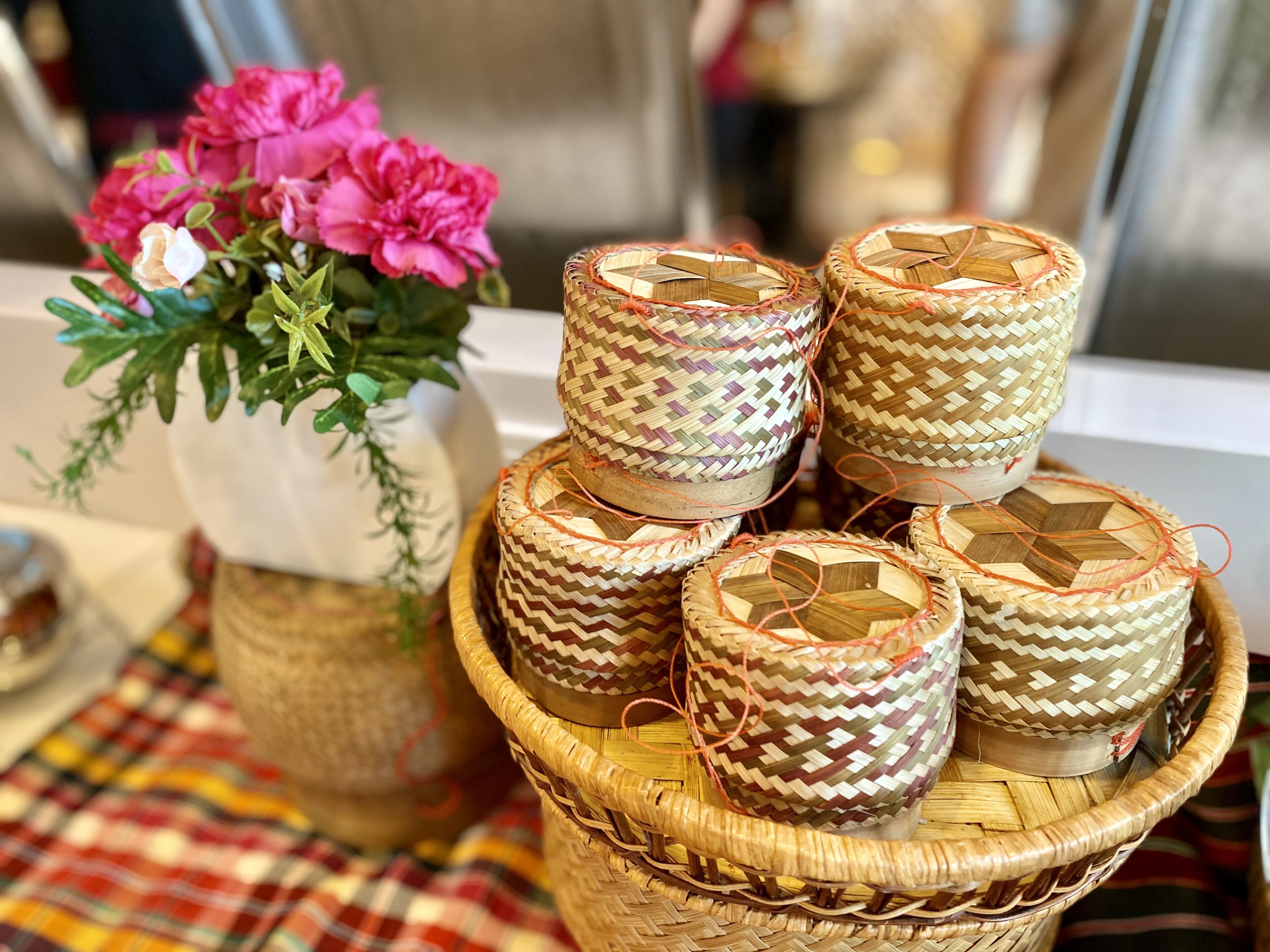 daily buffet breakfast (thb 295 per person)