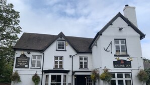 Front of property - Cabin Boy's Flat (Pershore)