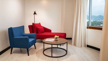 Safe på rommet, individuelt innredet og skrivebord