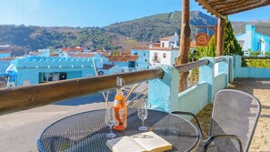 Outdoor dining - Estudio Juzcar Júzcar by Ruralidays (Málaga)