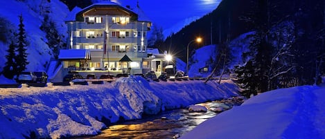 Front of property – evening/night