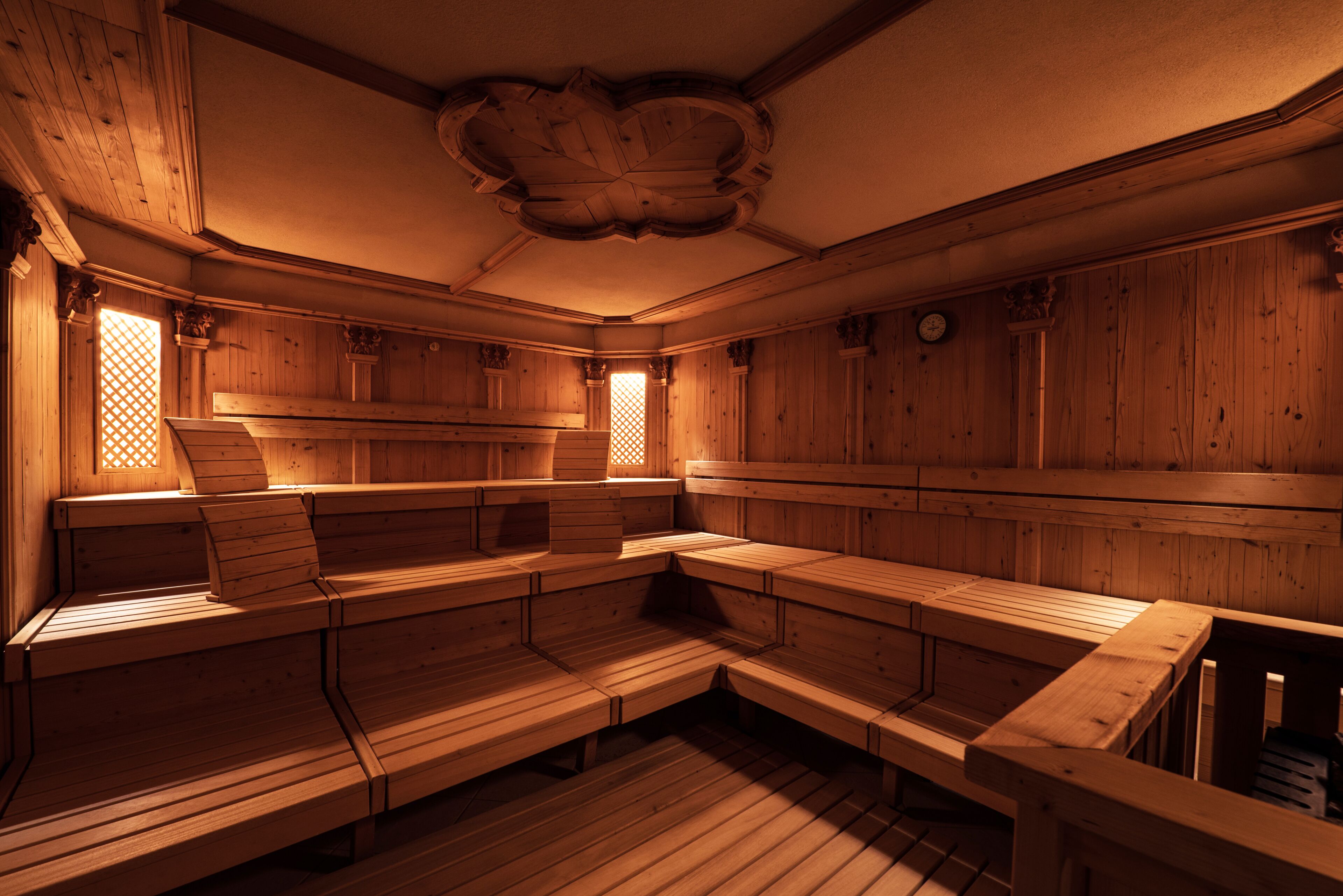Sauna, steam room