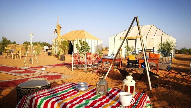 Free daily local cuisine breakfast - Berber Camp (Taouz)