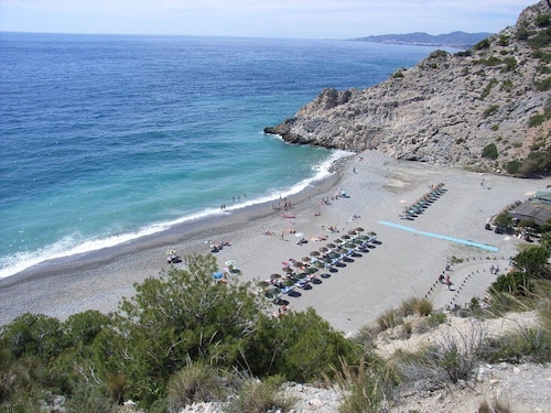 Beautiful house- Albaicín- City center. Parking for large cars